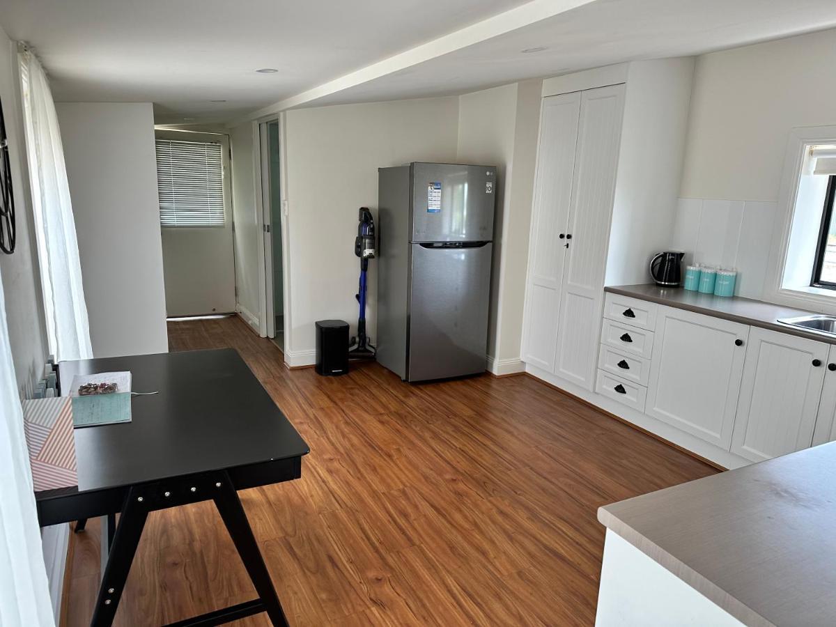 Cornelias Cottage Mount Gambier Central Екстер'єр фото